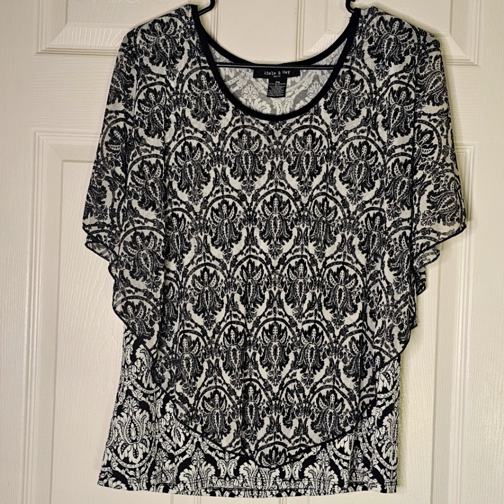 Women's Petits Adele & May Black Pattern Cropped … - image 1